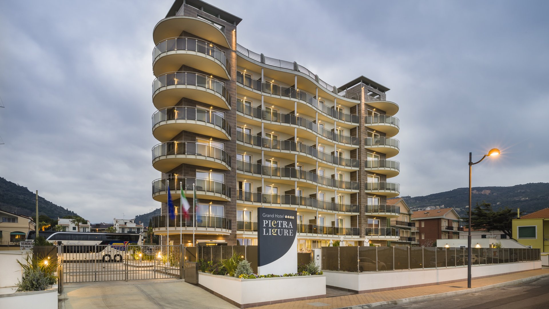 Eröffnung & Abschluss | Ligurien - 4* Grand Hotel Pietra Ligure