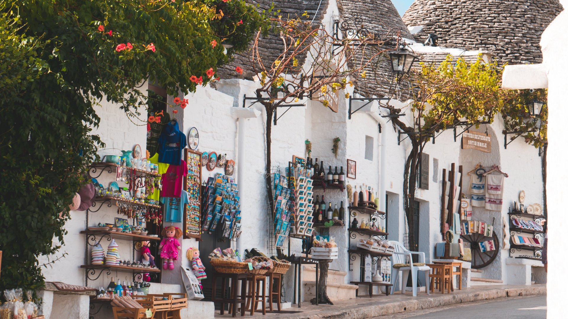 Puglia Experience Tour: Grape Stomping, Matera & Trulli | DMC Italy Puglia Experience Tour: Grape Stomping, Matera & Trulli | DMC Italy