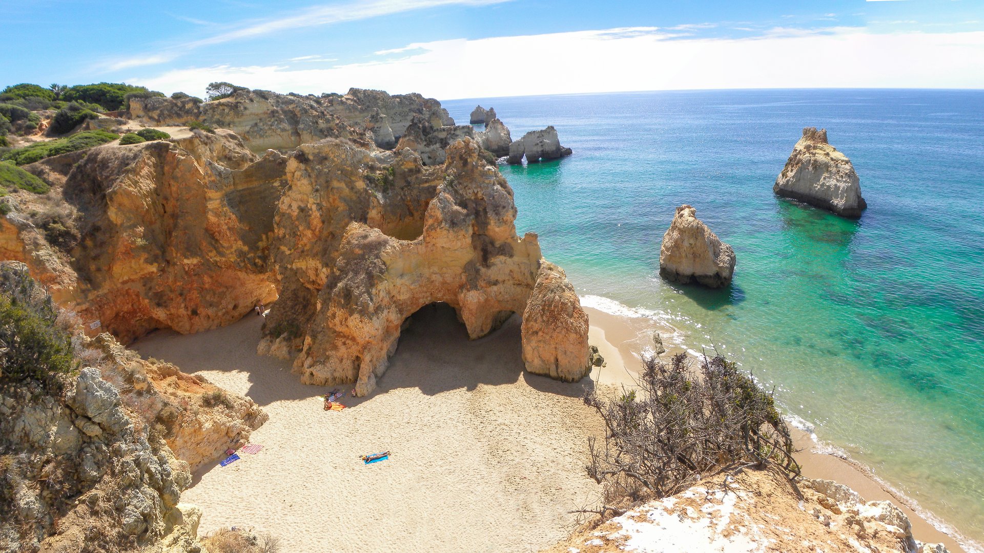 Lisbon & Algarve Highlights – 8-Day Culture & Coast Group Tour
