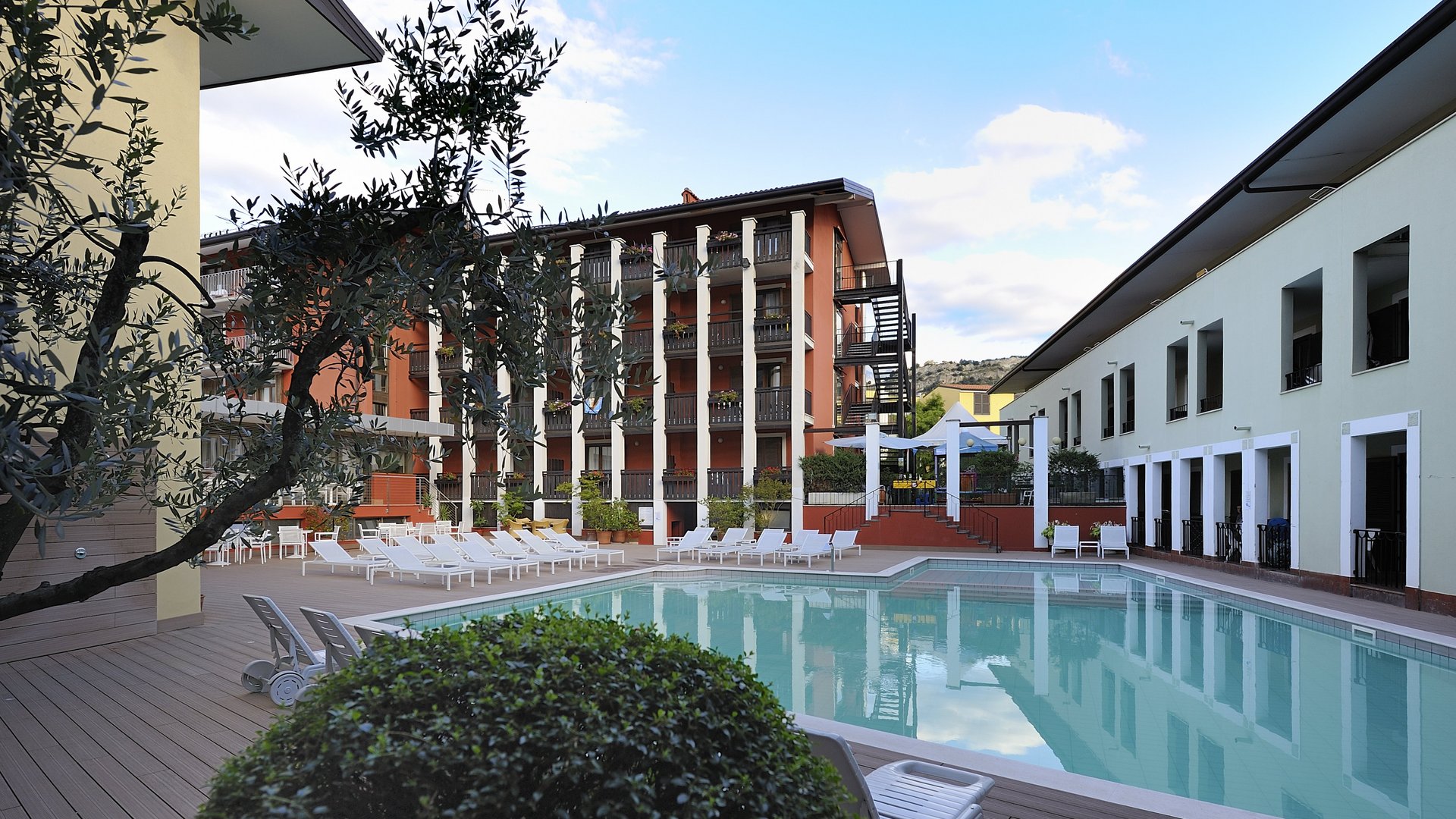 Weihnachten & Silvester | Gardasee - 3* Club Hotel La Vela