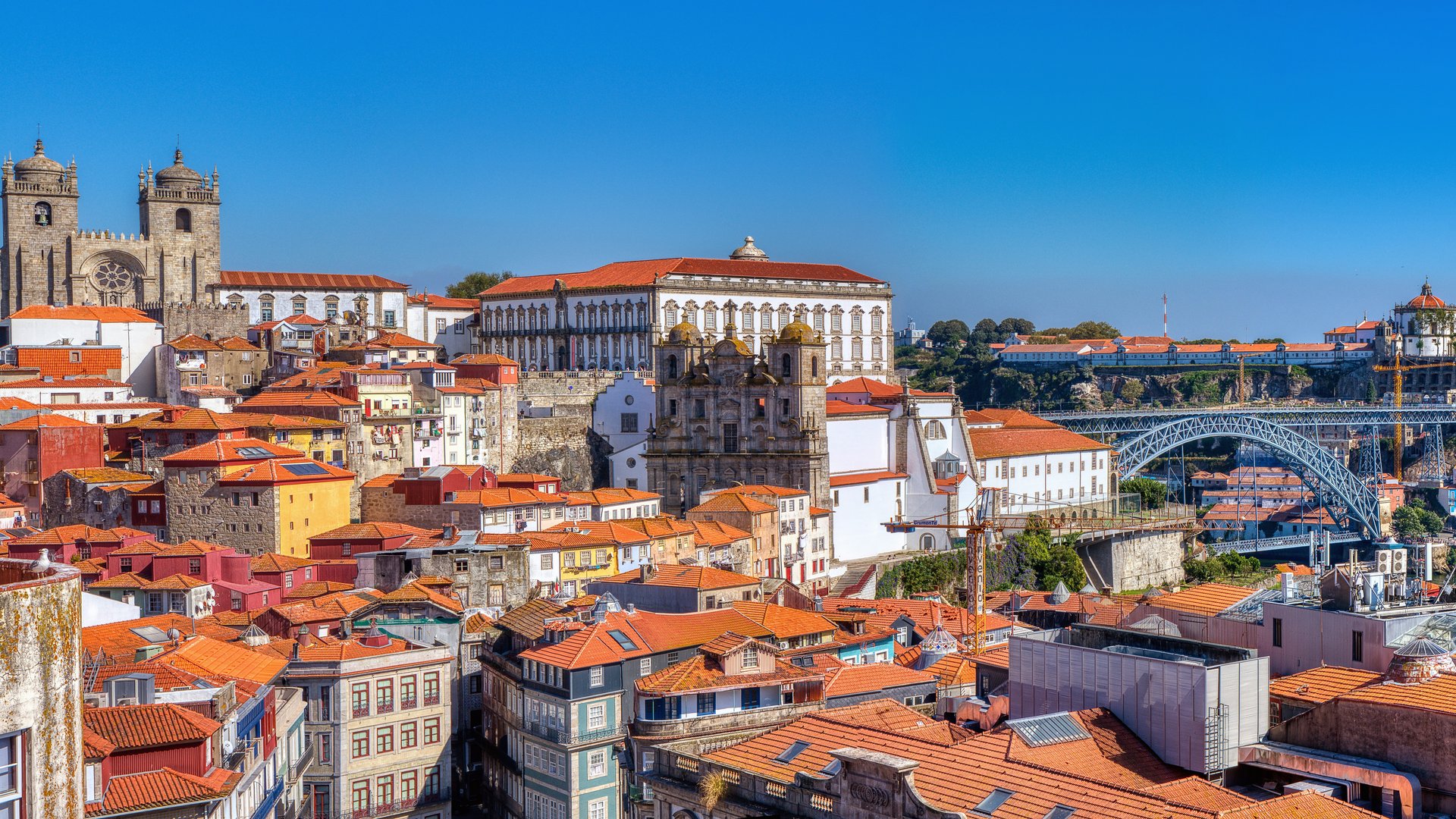Porto & Douro Valley Group Tour: Almond Blossom & Port Wine – DMC Iberia Porto & Douro Valley Group Tour: Almond Blossom & Port Wine – DMC Iberia