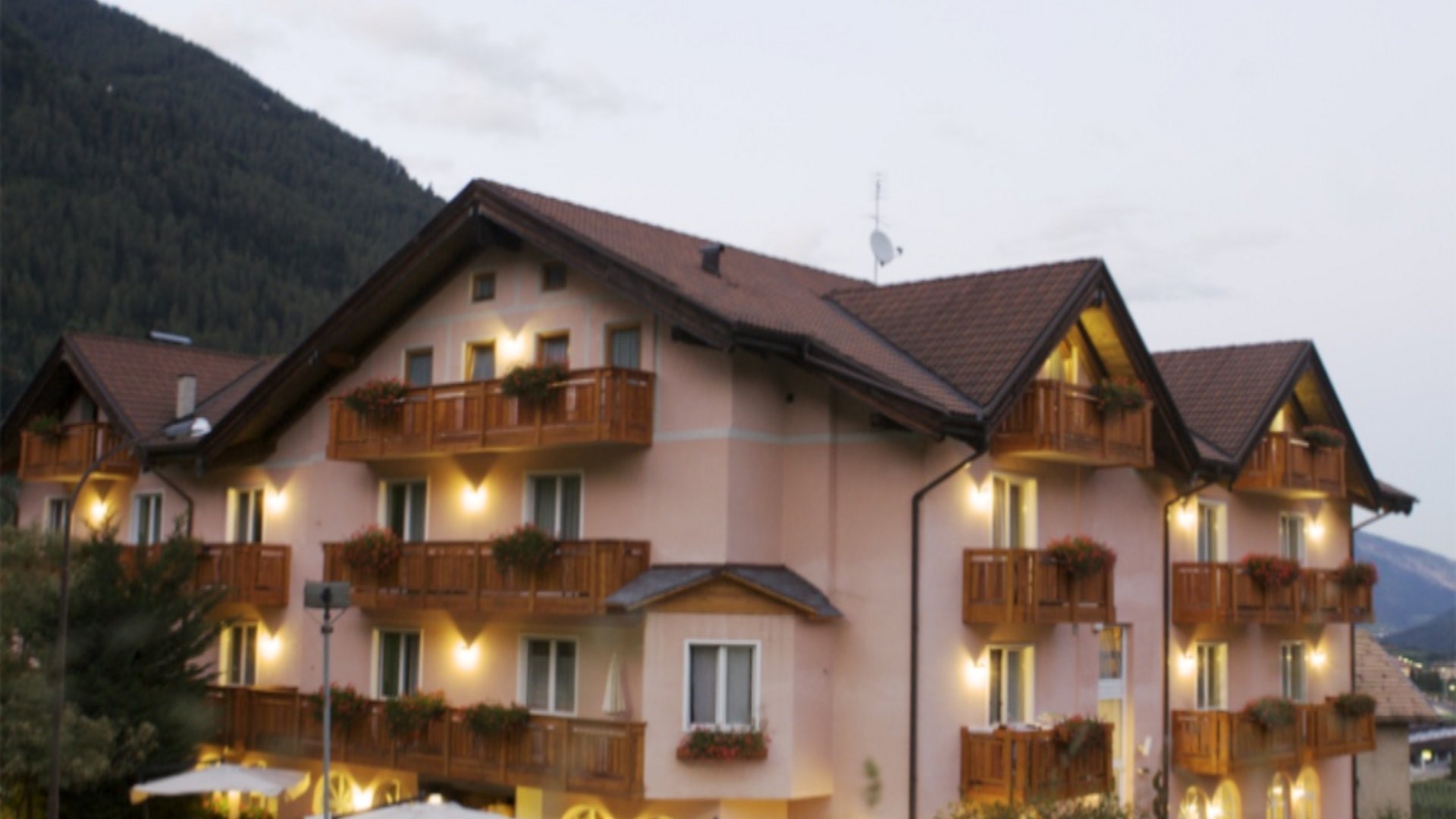 Northern Italy Tour: Culture, Dolomites & Bernina Express