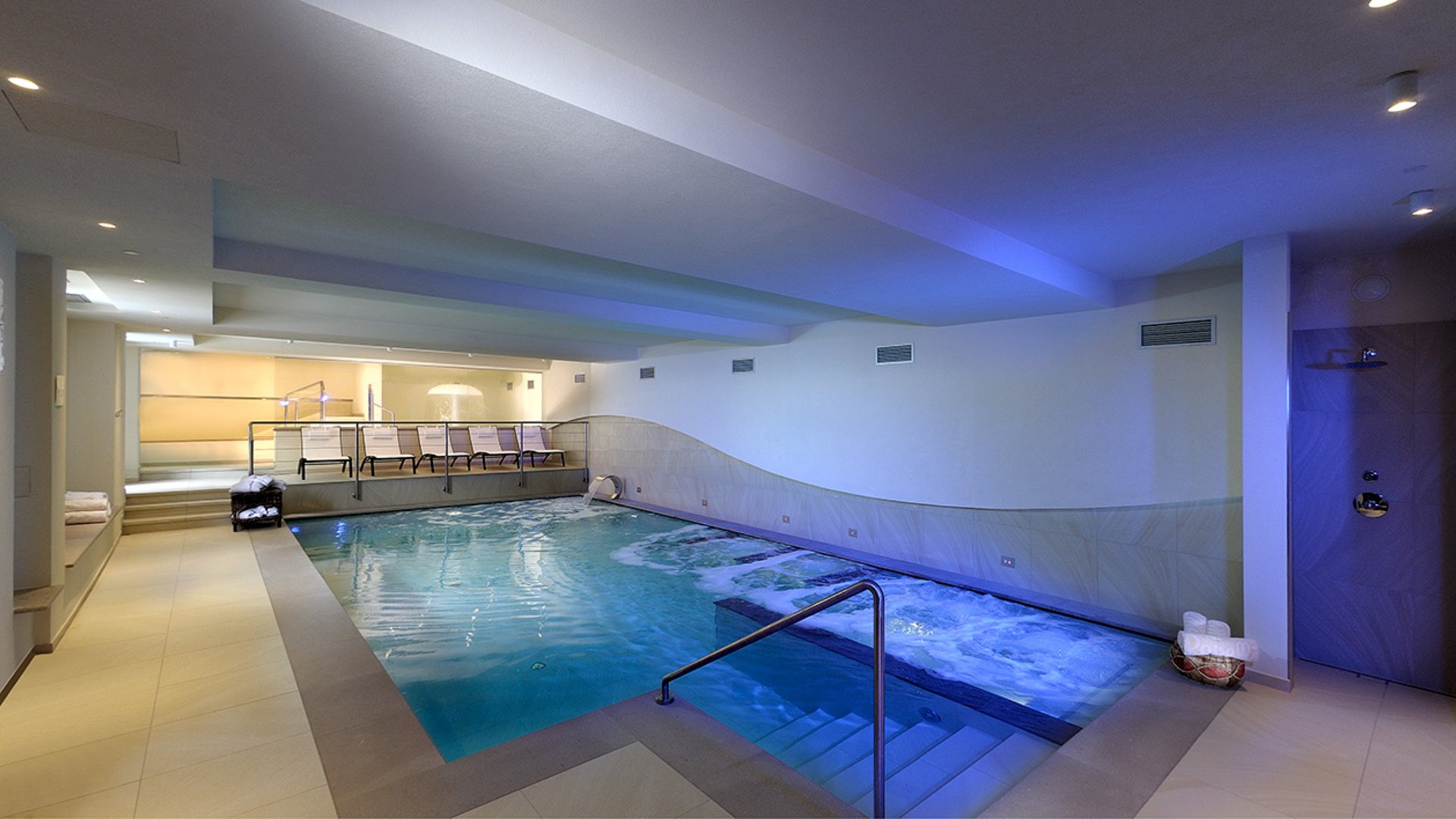 Northern Italy Tour: Culture, Dolomites & Bernina Express