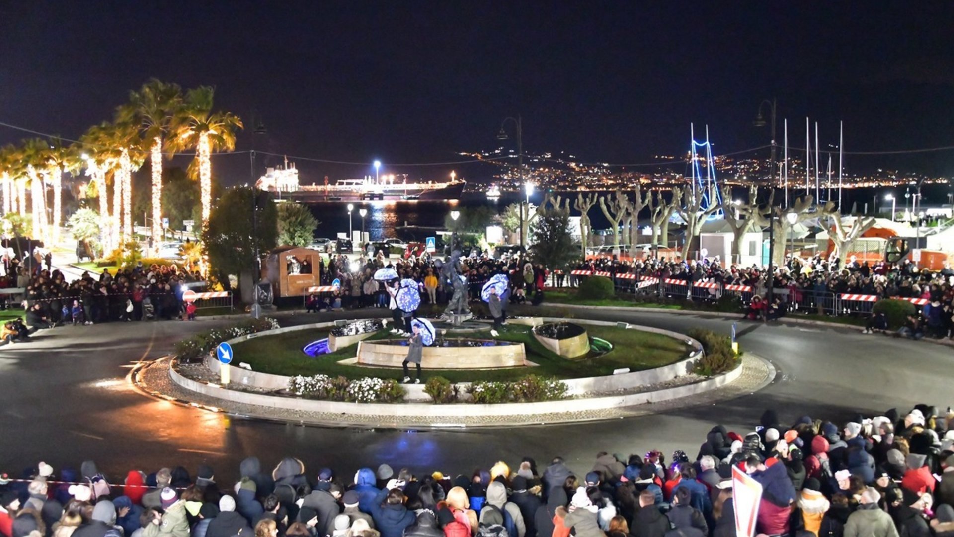 Lazio - Riviera di Ulisse e favole di Luci a Gaeta Lazio - Riviera di Ulisse e favole di Luci a Gaeta