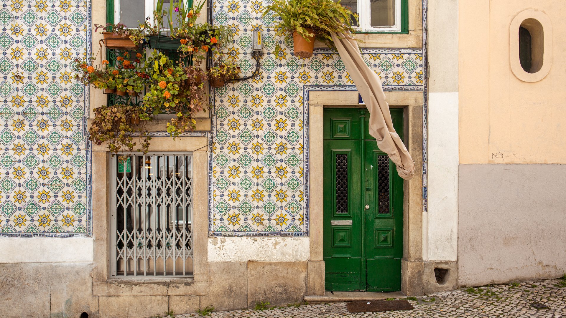 Living Lisbon City Break: Experience Portugal's Capital Like a Local