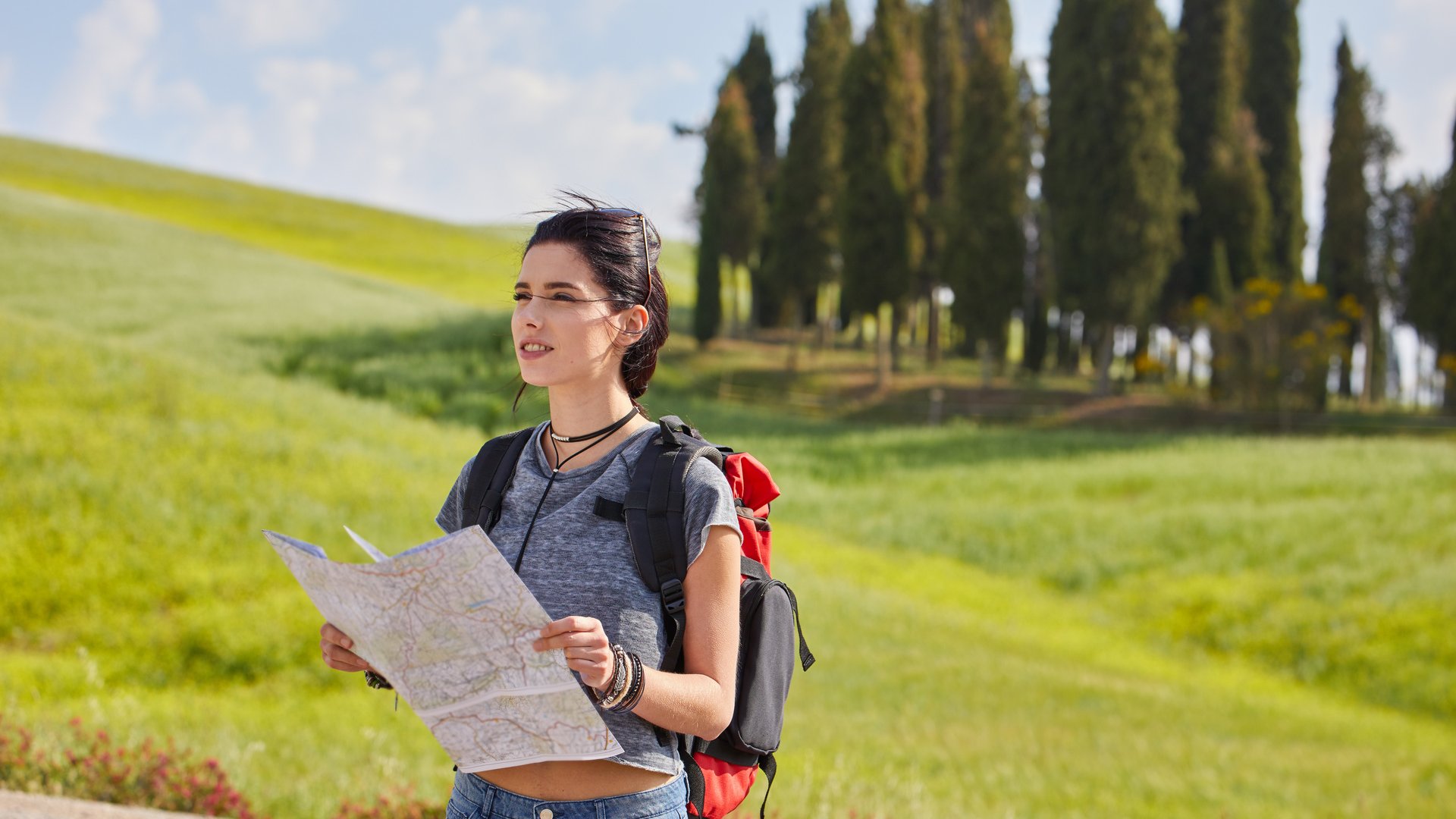 Tuscany - Umbria Hiking Tour | Hiking through vineyards, villages and hills  | 6-Day Active Tour
