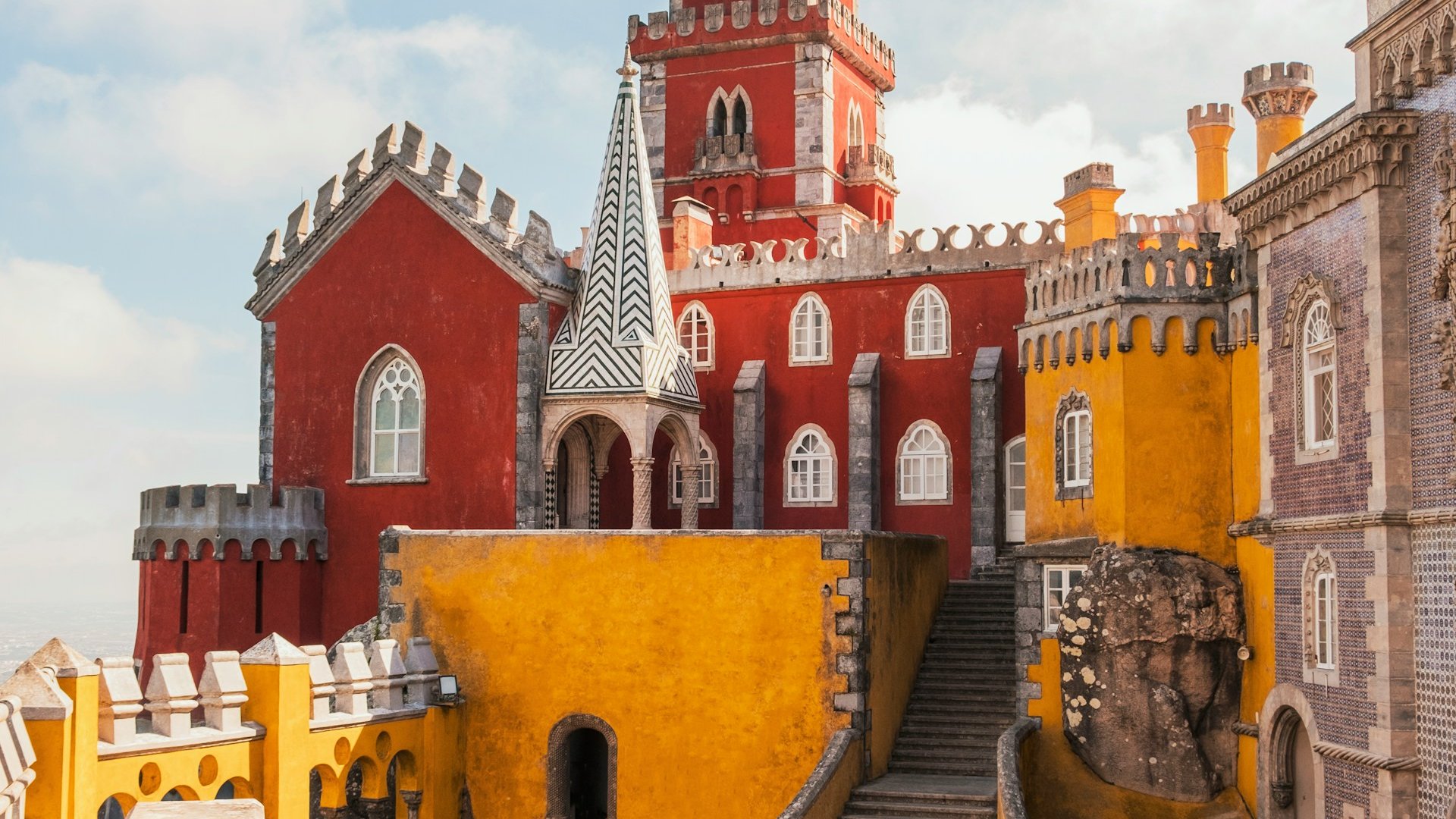 Portugal Group Tour: Porto, Lisbon, Sintra & Northern Treasures