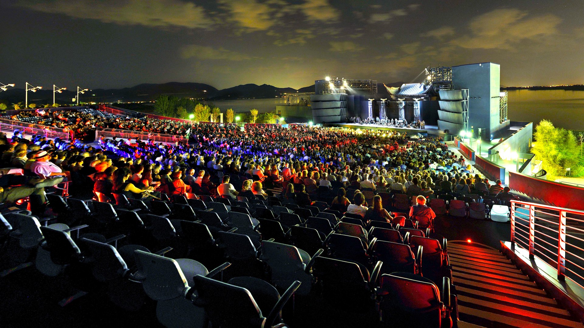Toscana - La magia del Festival Puccini a Torre del Lago