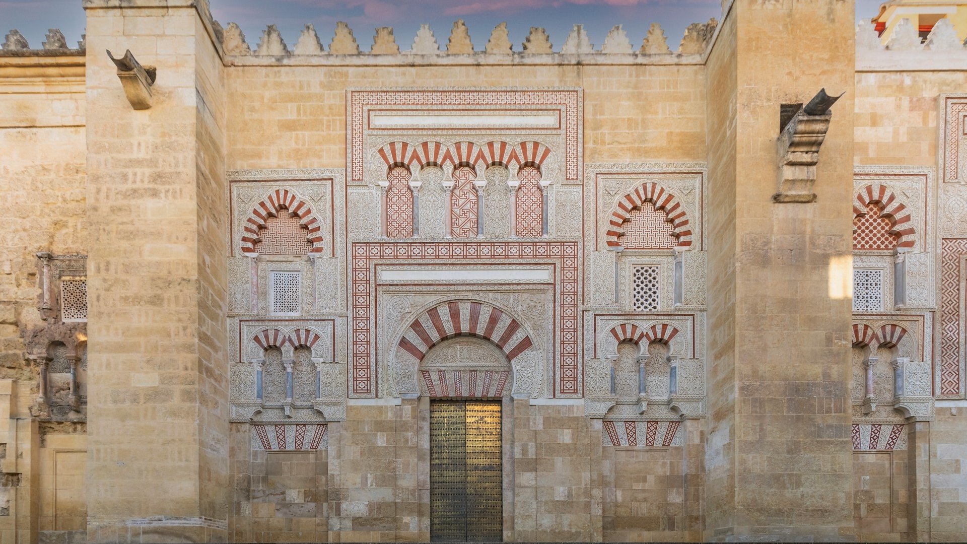 Spain Highlights: Madrid, Seville, Granada & Toledo | DMC Group Travel