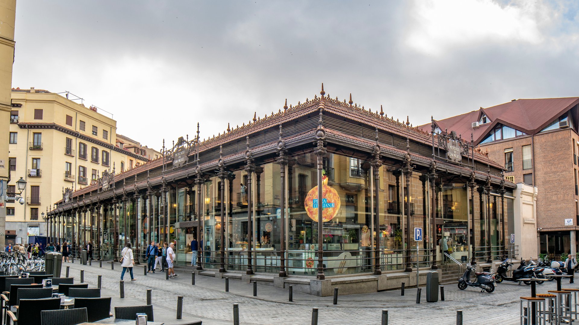 Barcelona & Madrid Eco Group Tour: High-Speed Train & Tapas - Iberian DMC