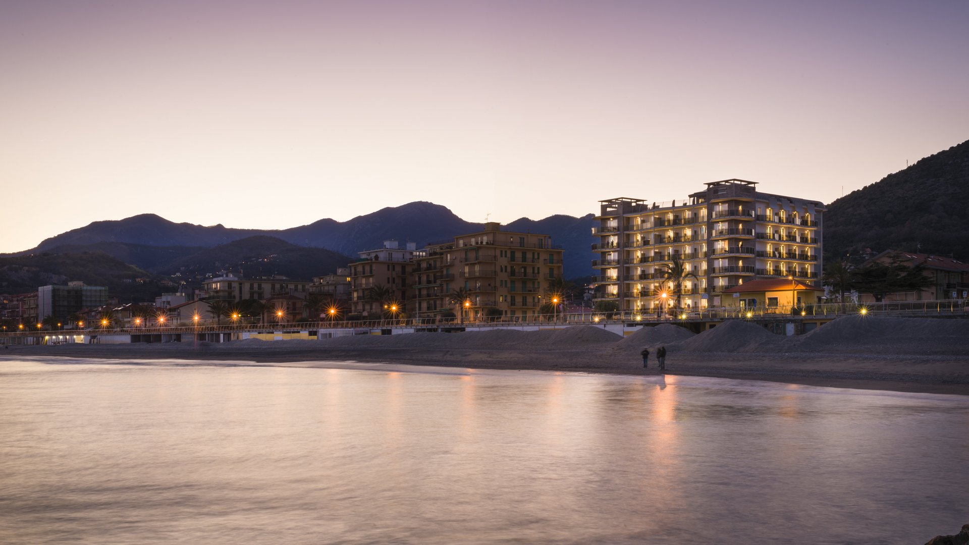 Ligurien - Blumenriviera & Côte d’Azur Ligurien - Blumenriviera & Côte d’Azur