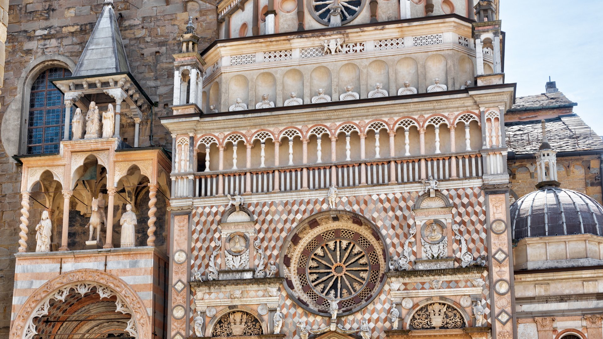 Silvester | Lombardei - 4* Ferretti Majestic House