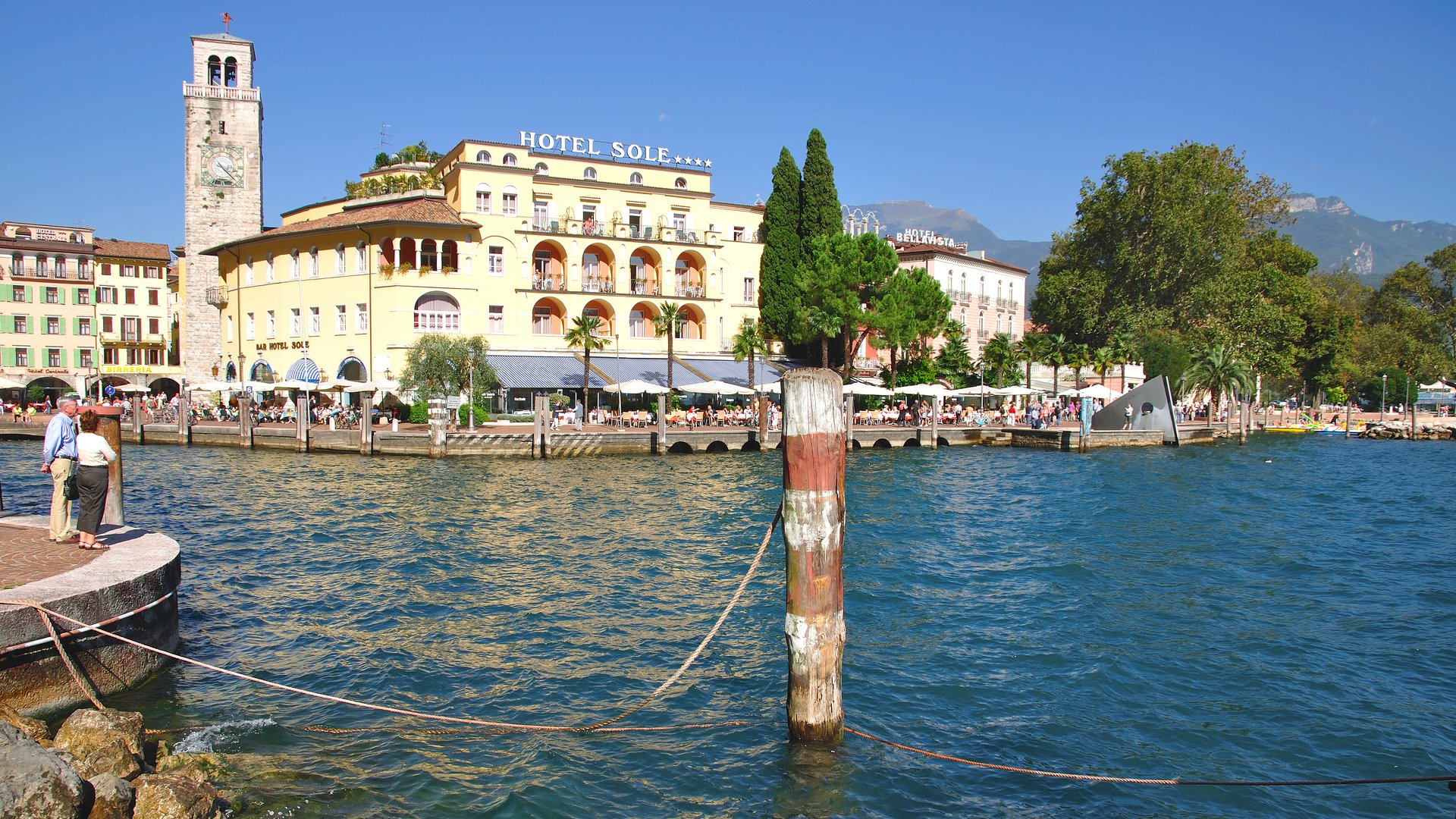 Lago di Garda - adonna della Corona e le perle del Lago di Garda
