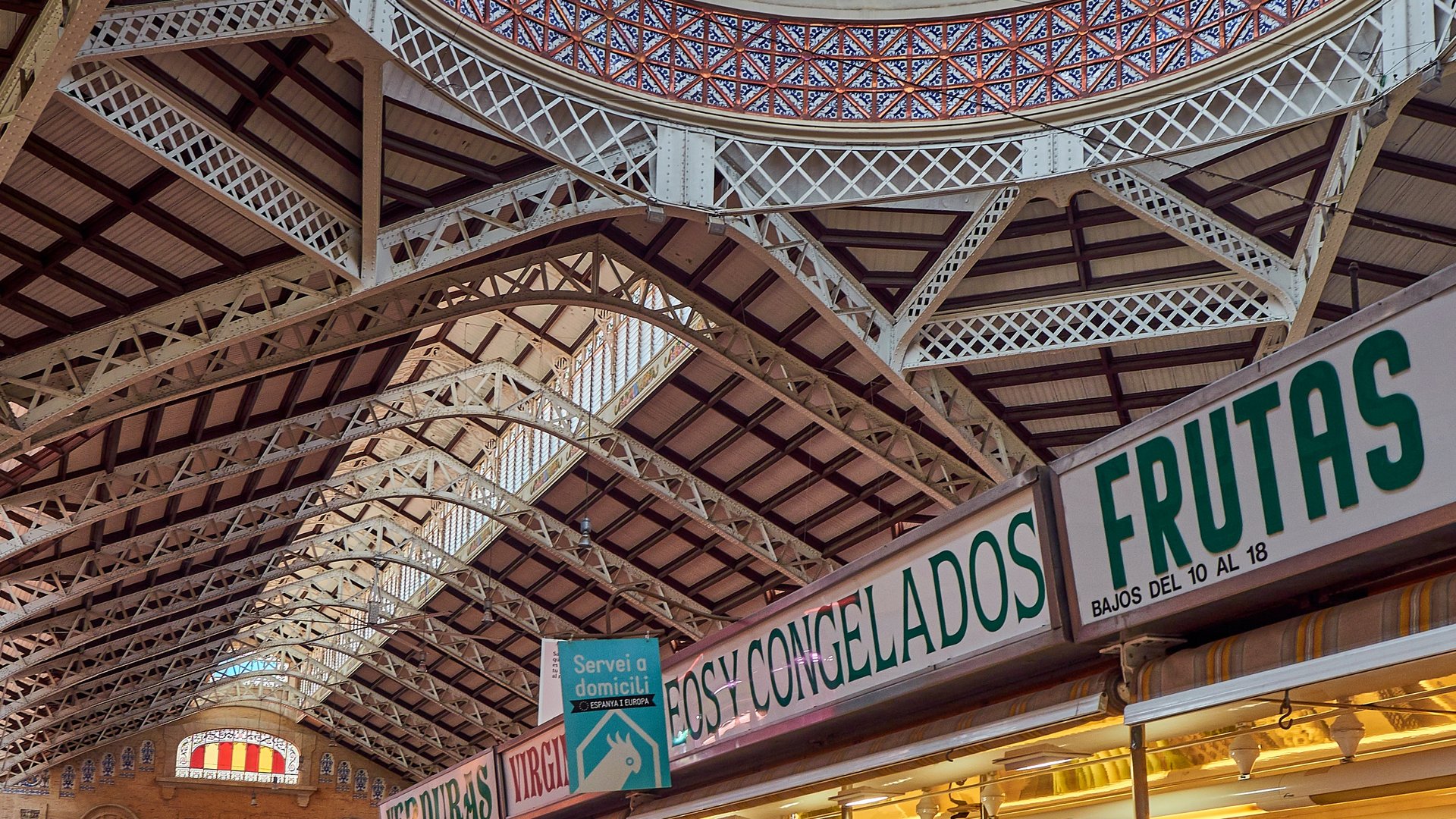 Experience the Magic of Las Fallas in Valencia – A B2B Group Tour Experience the Magic of Las Fallas in Valencia – A B2B Group Tour