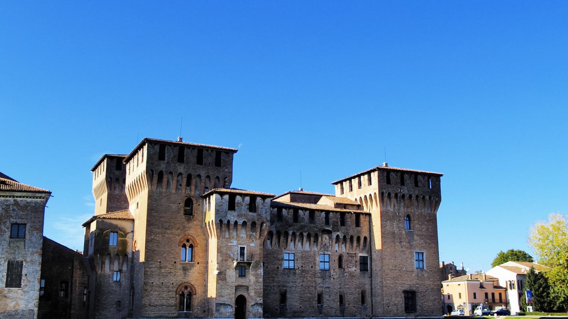 Lombardia e i suoi laghi - Mantova: tra rinascimento e paesaggi d’acqua Lombardia e i suoi laghi - Mantova: tra rinascimento e paesaggi d’acqua