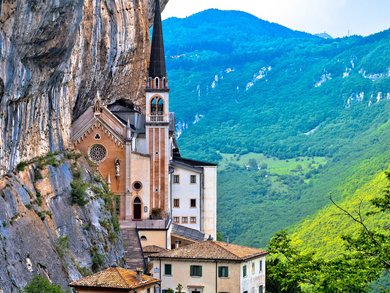 Milan - Padua - Venice - Florence - Assisi - Rome | Cammino – The Pilgrim Tour of Italy | 11-Day Divino Tour