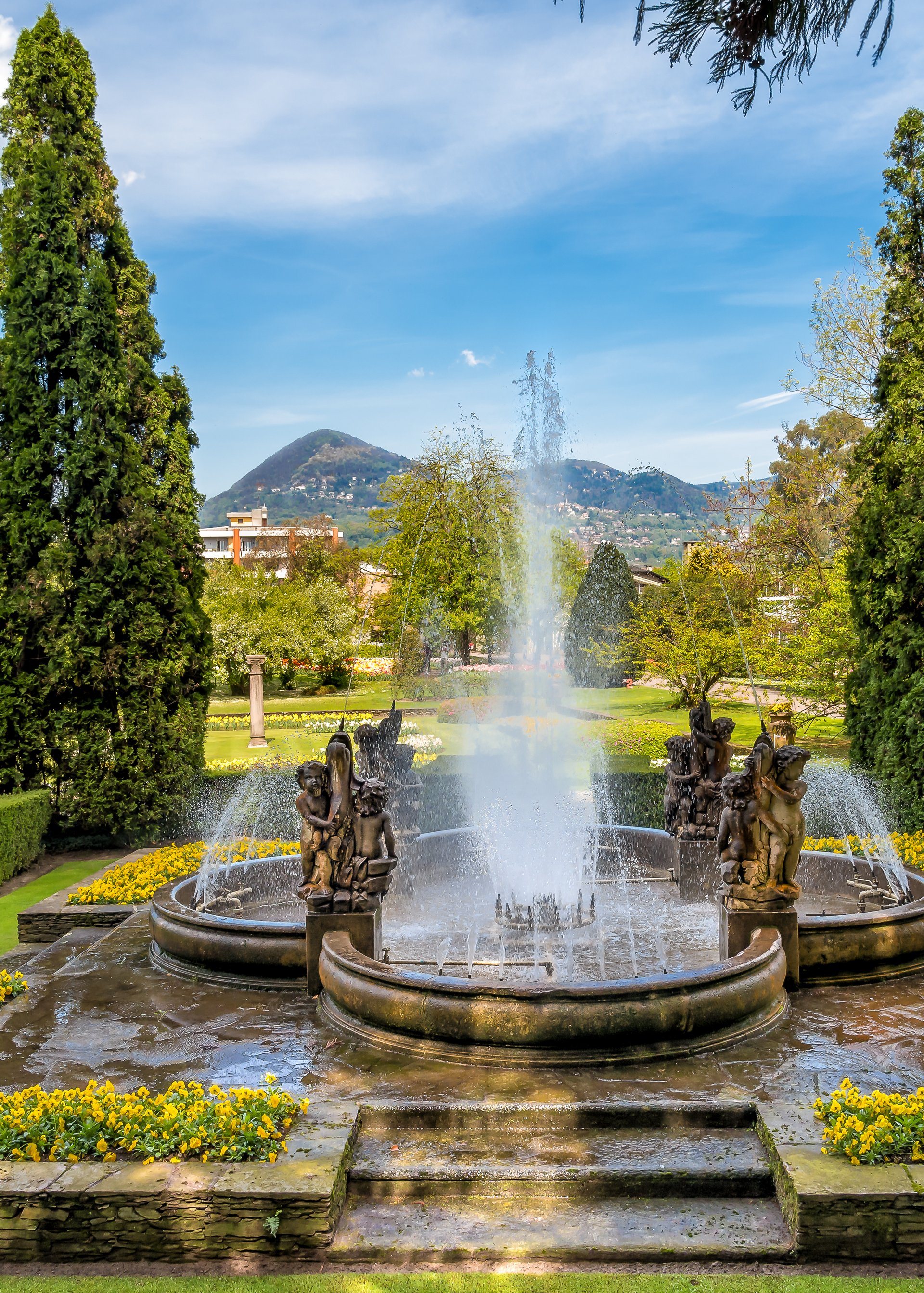 The Best Italian Lakes Tours | Lake Como Escorted Tours & More