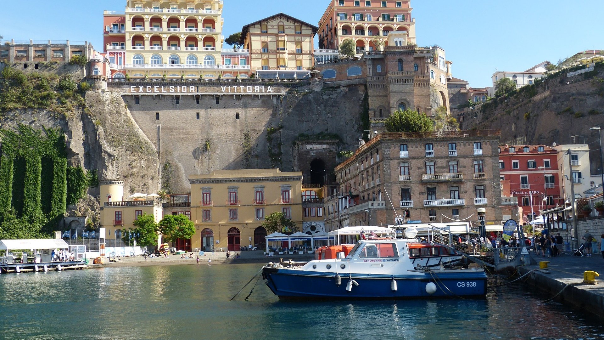 Campania - Il mito del Sentiero degli Dei: natura e panorami mozzafiato