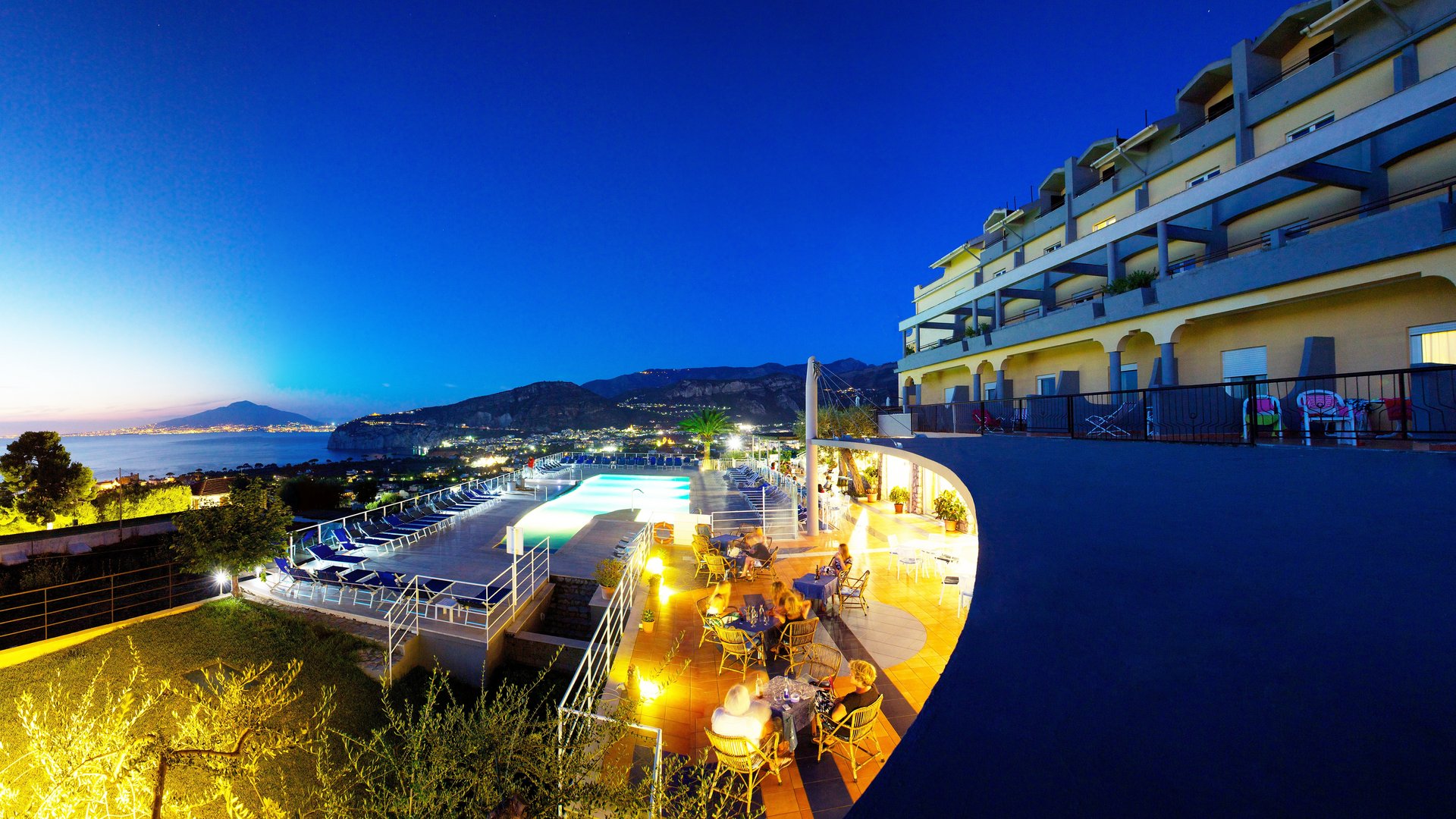 Eröffnung & Abschluss | Kampanien - 4* Art Hotel Gran Paradiso