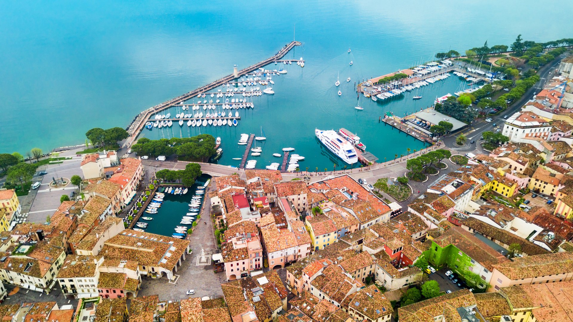 Cycling & Culinary Pleasures Around Lake Garda: Villages, Vineyards & Verona