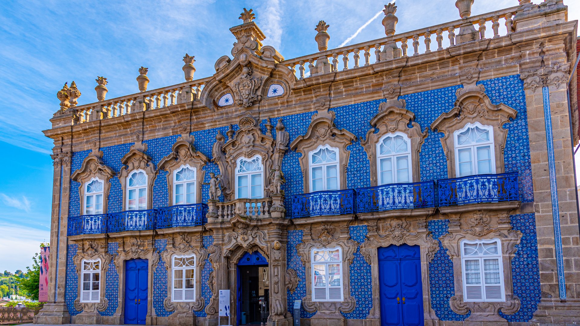 Portugal Group Tour: Porto, Lisbon, Sintra & Northern Treasures