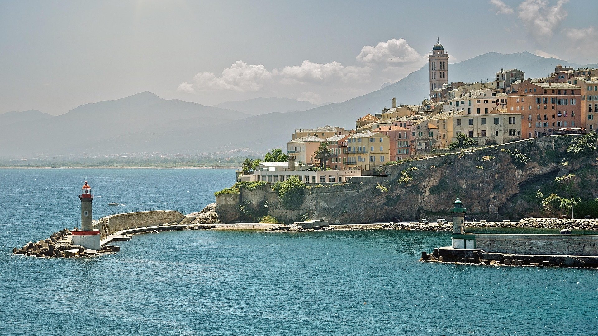 Corsica - Corsica e Sardegna: perle del Mediterraneo