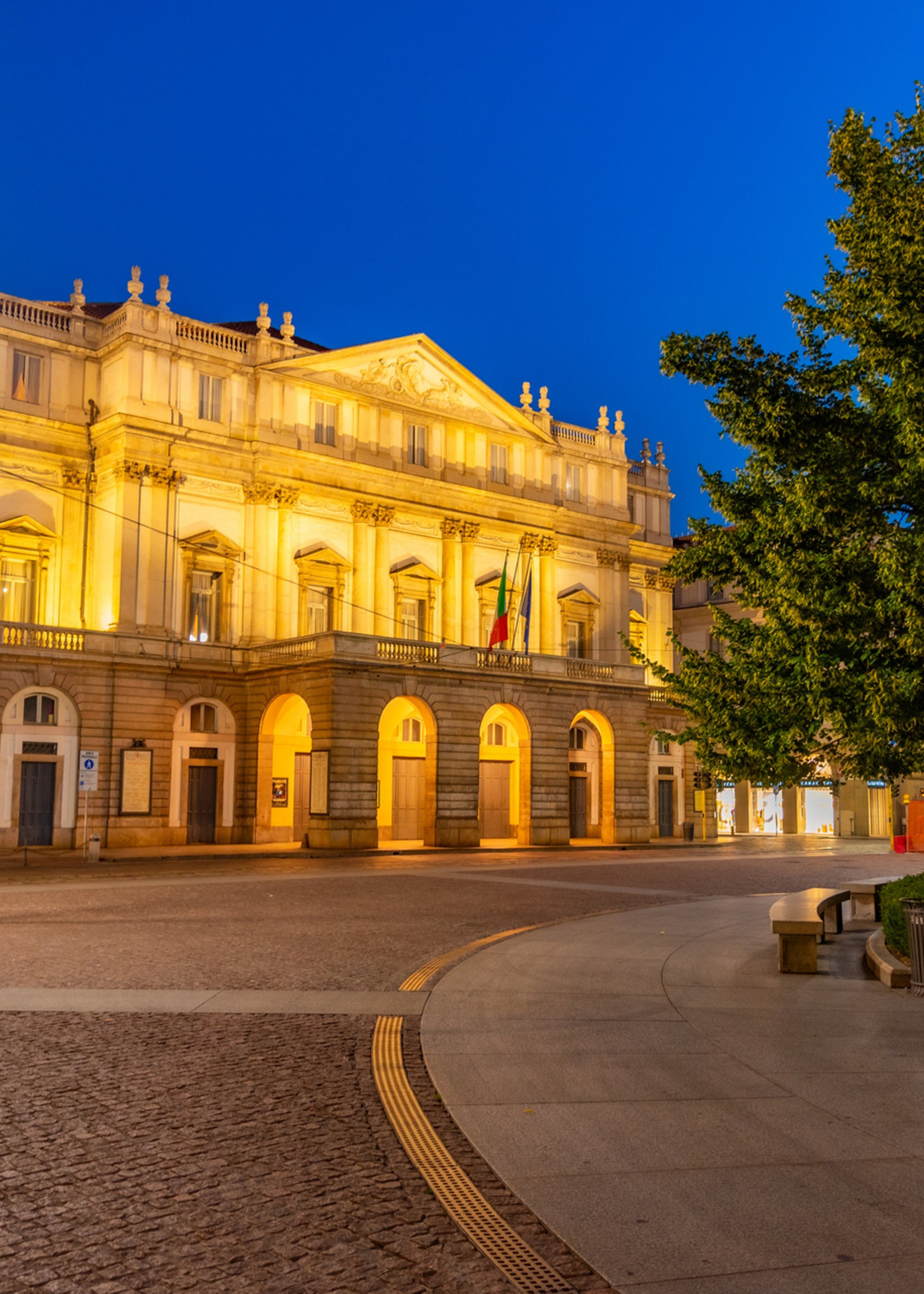 Local DMC for Milan & Lombardy Tours | B2B Full-Service Provider of Group Tour Packages Local DMC for Milan & Lombardy Tours | B2B Full-Service Provider of Group Tour Packages