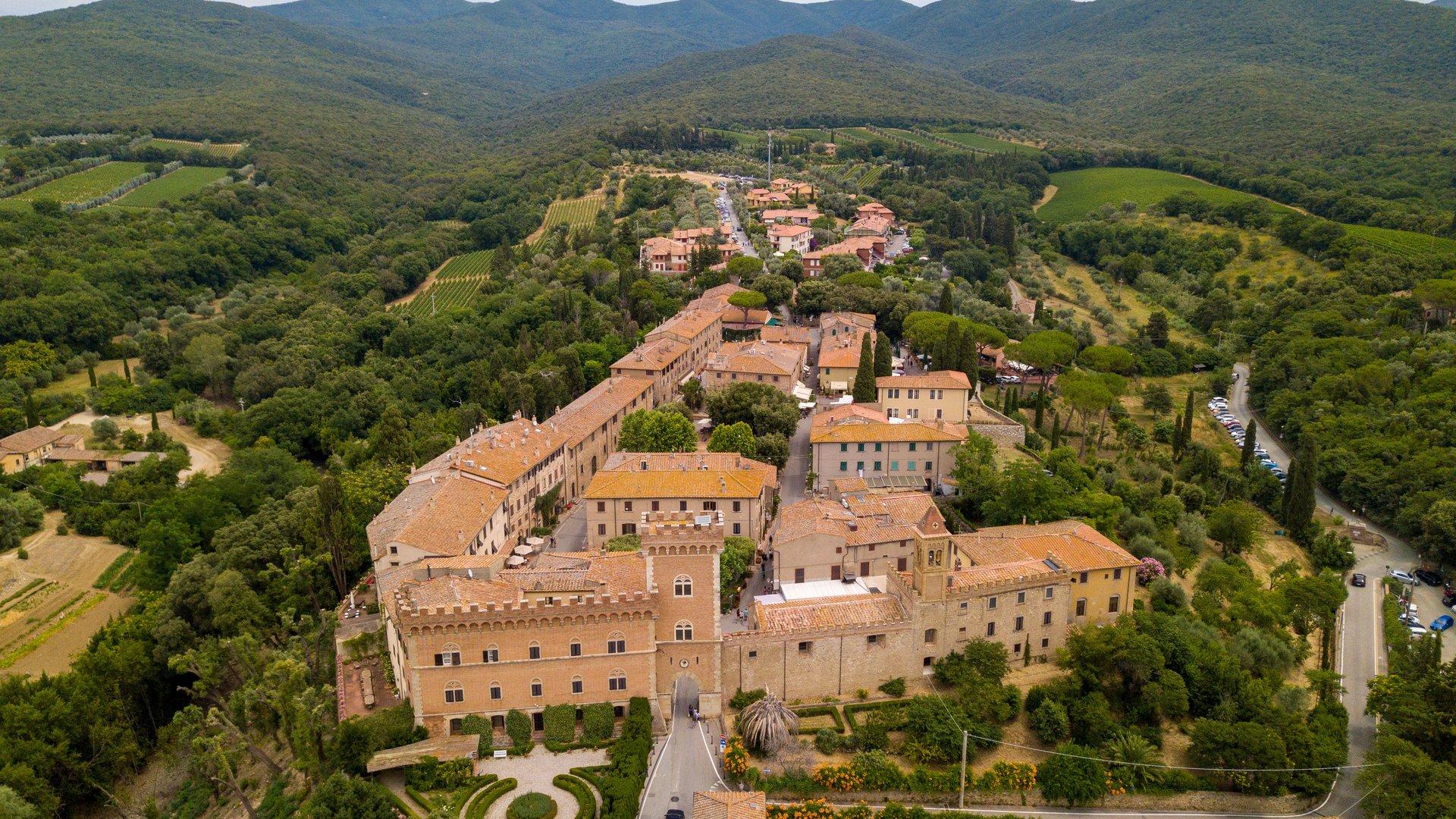 Explore Liguria & Tuscany by Bike | Scenic Coastal & Countryside Tours