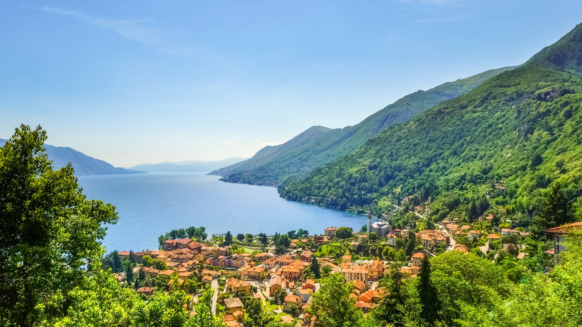 Explore the Italian Lakes: Hiking, History & Scenic Beauty for Group Tours