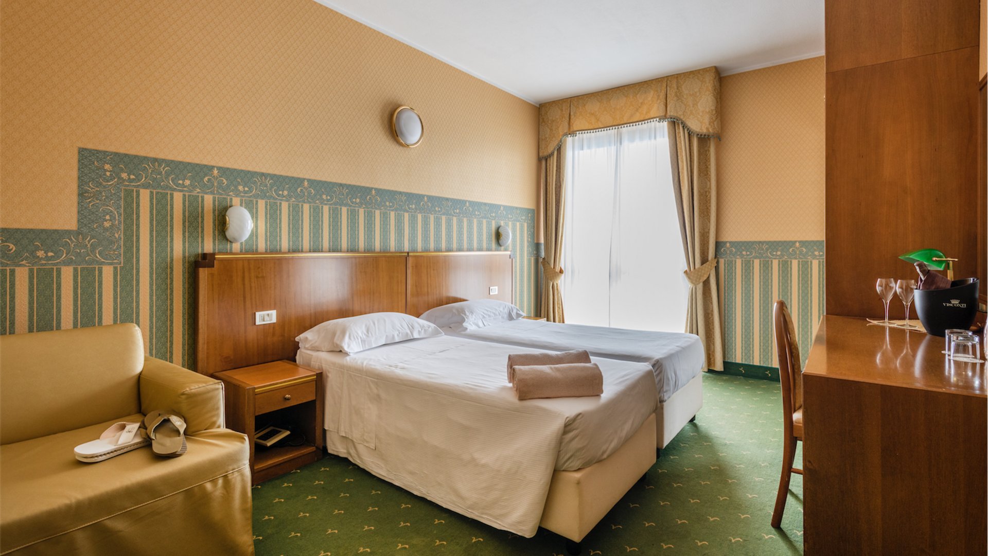 Gardasee - 4* Hotel Splendid Palace und Hotel Le Palme Gardasee - 4* Hotel Splendid Palace und Hotel Le Palme