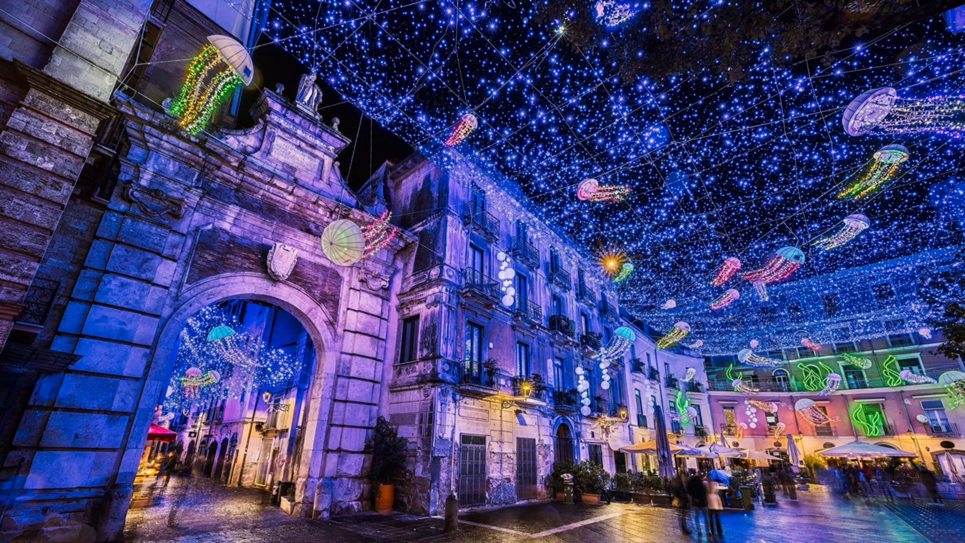Campania - Napoli e luci d’artista a Salerno