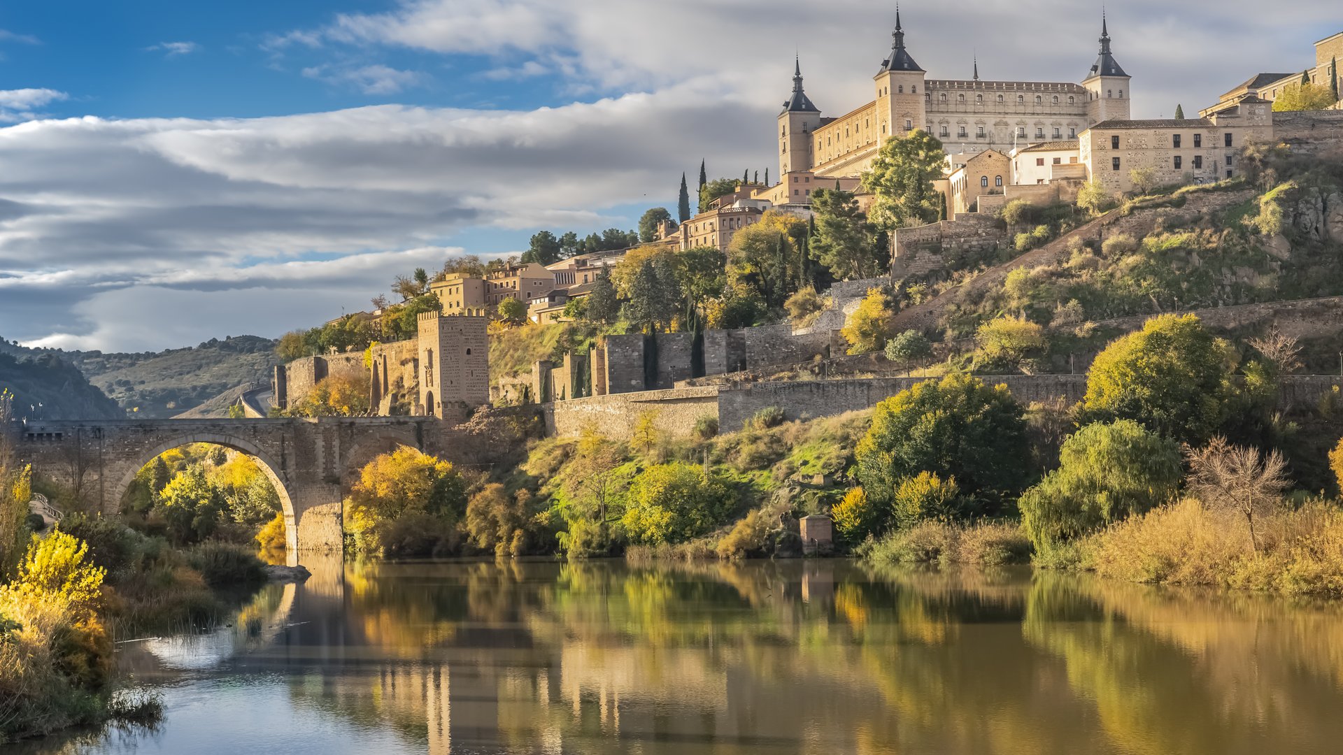 Madrid & Castile Group Tour: Toledo, Salamanca & Royal Spain – Iberian DMC
