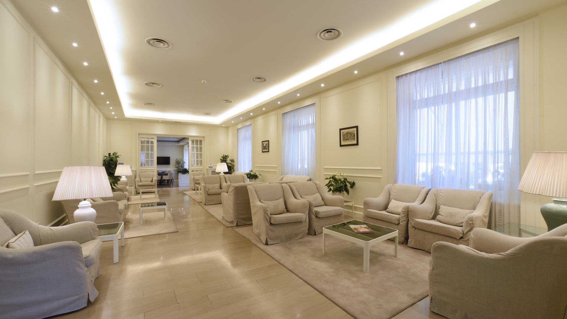 Italian & French Riviera Culture & Glamour Tour: Sanremo & Montecarlo