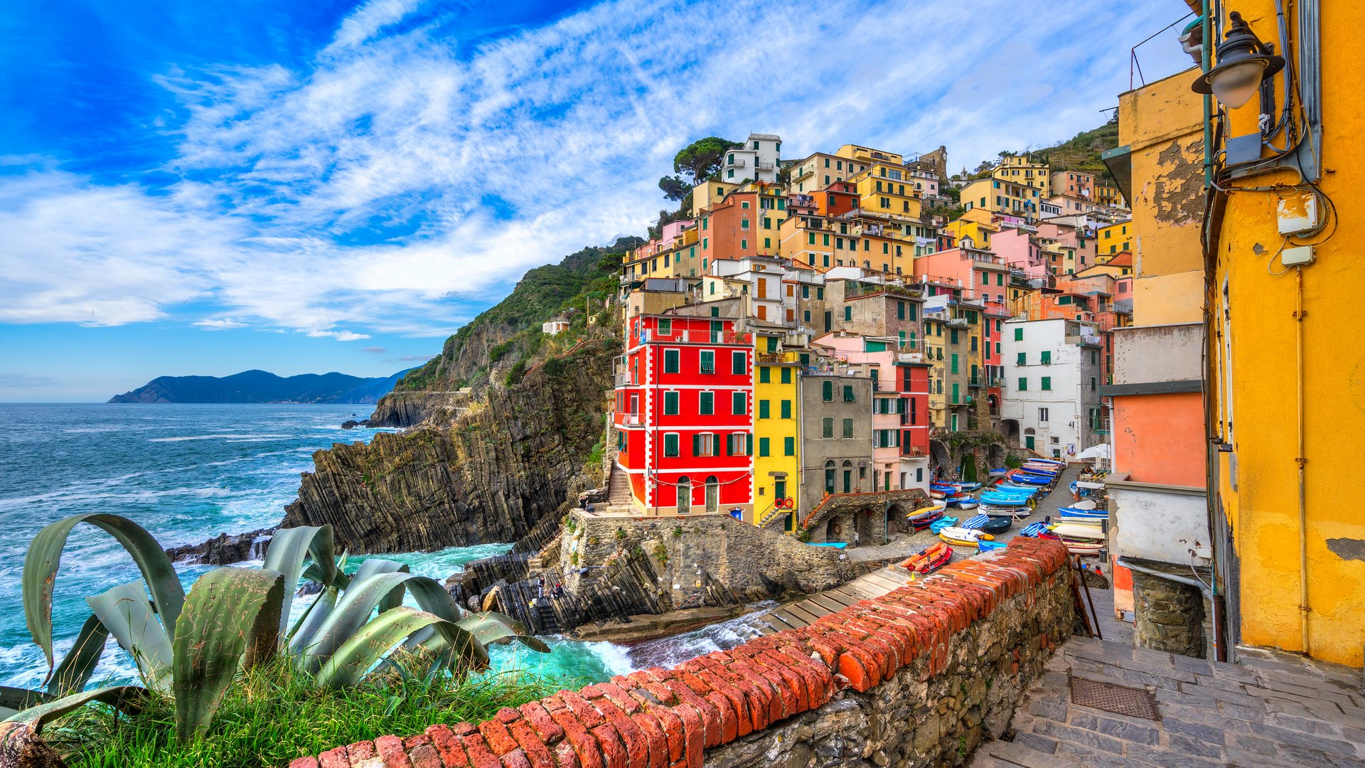 Tuscany & Cinque Terre | From vineyards to villages | 8-Day Cultural Group Itinerary