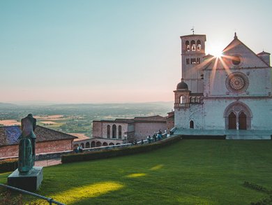 Wanderreise mit einer Olivenernte Wanderreise mit einer Olivenernte
