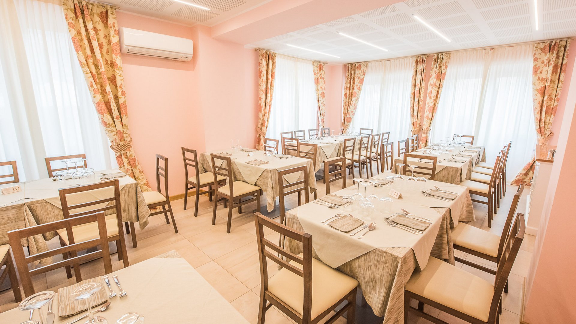 Lago Maggiore - 4* Hotel Rosa  | Bezaubernde Seenlandschaften