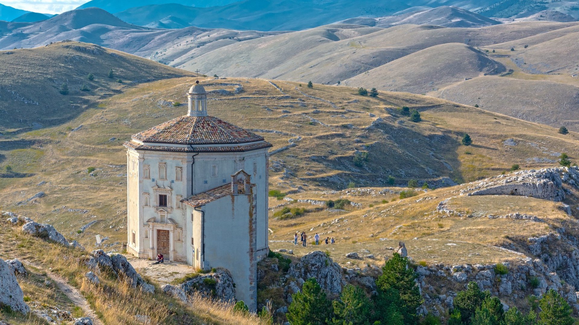 Abruzzen - Vom Meer zum Gran Sasso d’Italia Abruzzen - Vom Meer zum Gran Sasso d’Italia