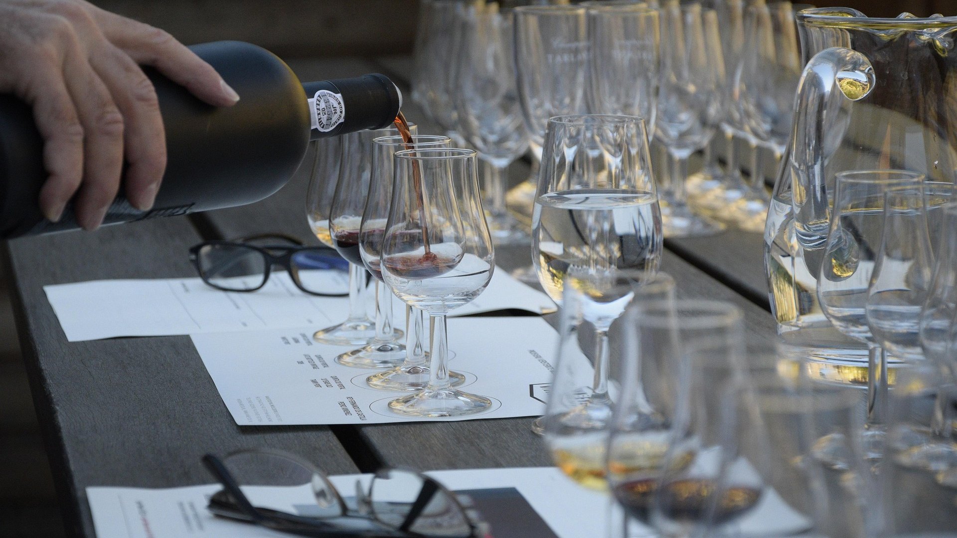 Porto & Douro Valley Group Tour: Almond Blossom & Port Wine – DMC Iberia Porto & Douro Valley Group Tour: Almond Blossom & Port Wine – DMC Iberia