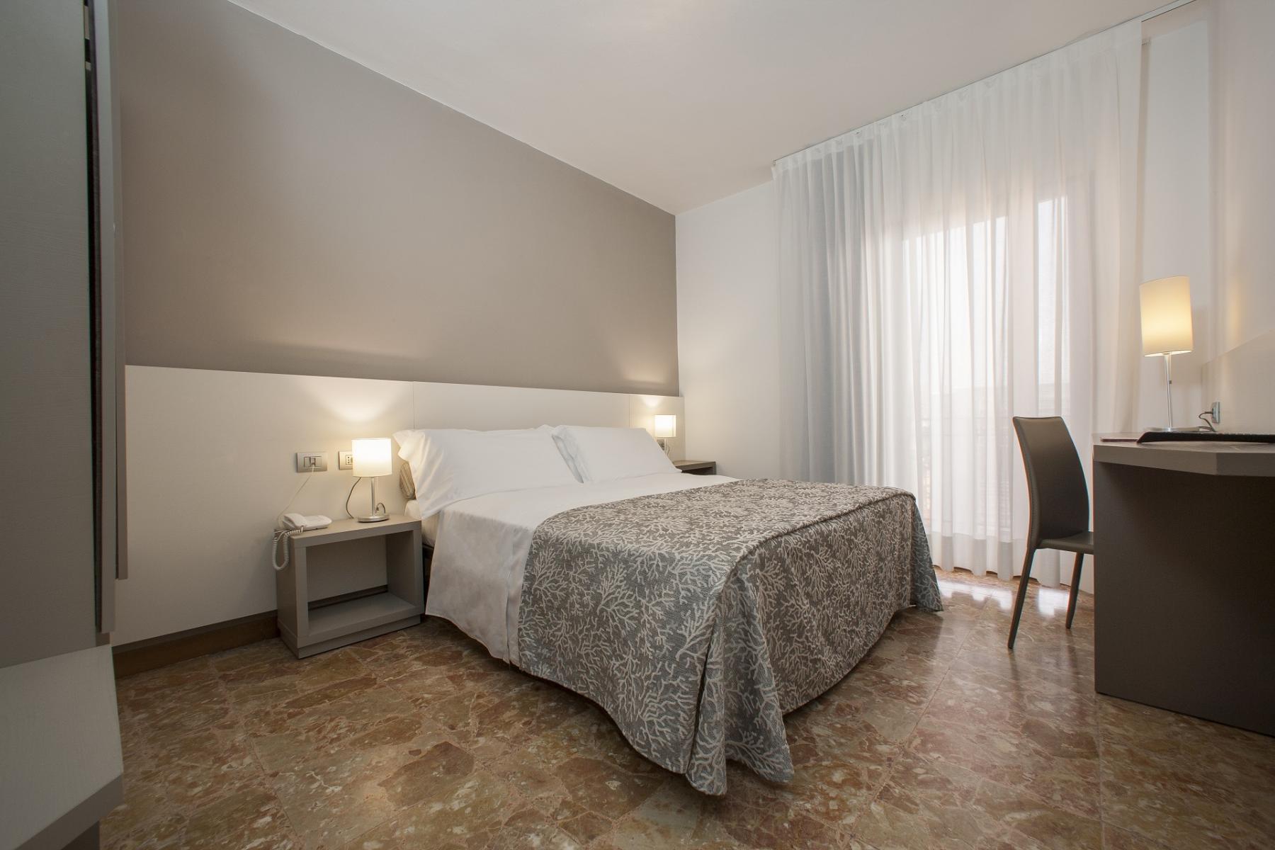 Venetien - Die Lagunenstadt und die Prosecco Straße